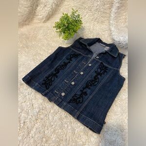 Chico's Platinum Vest Blue Denim Black Embroidery Women's 0 NWOT 90